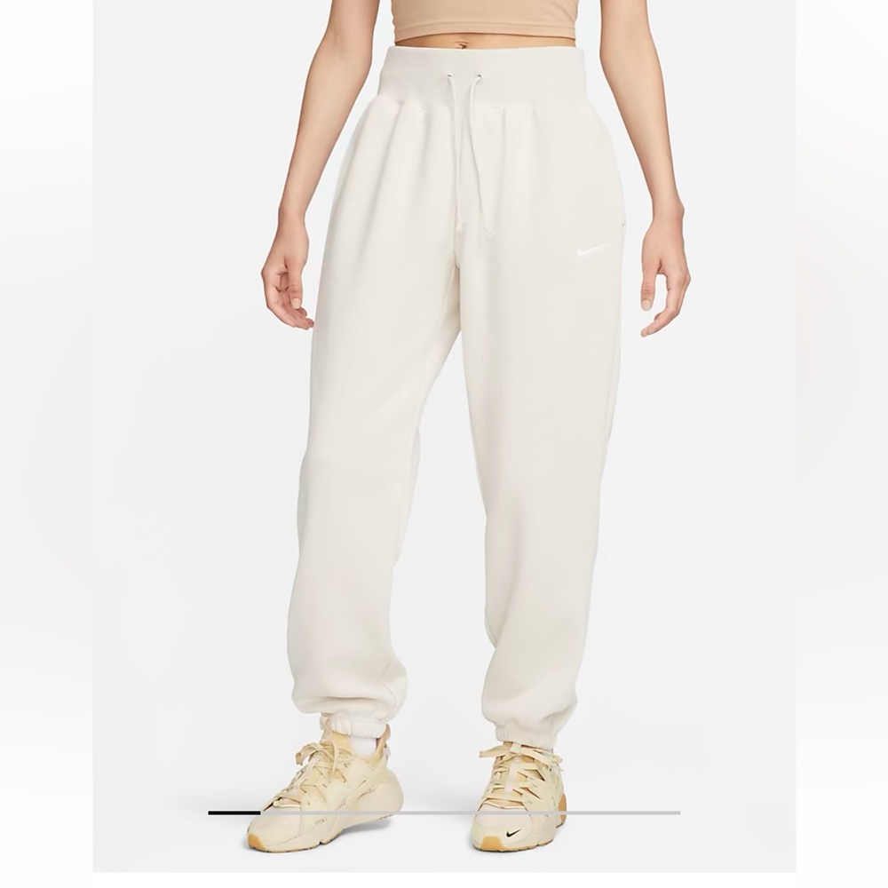 Nike high-waisted oversized sweatpants size small